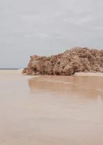 Sığ Suda Kayalık