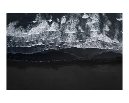 Havadan Siyah Beyaz Dağ Sırtı